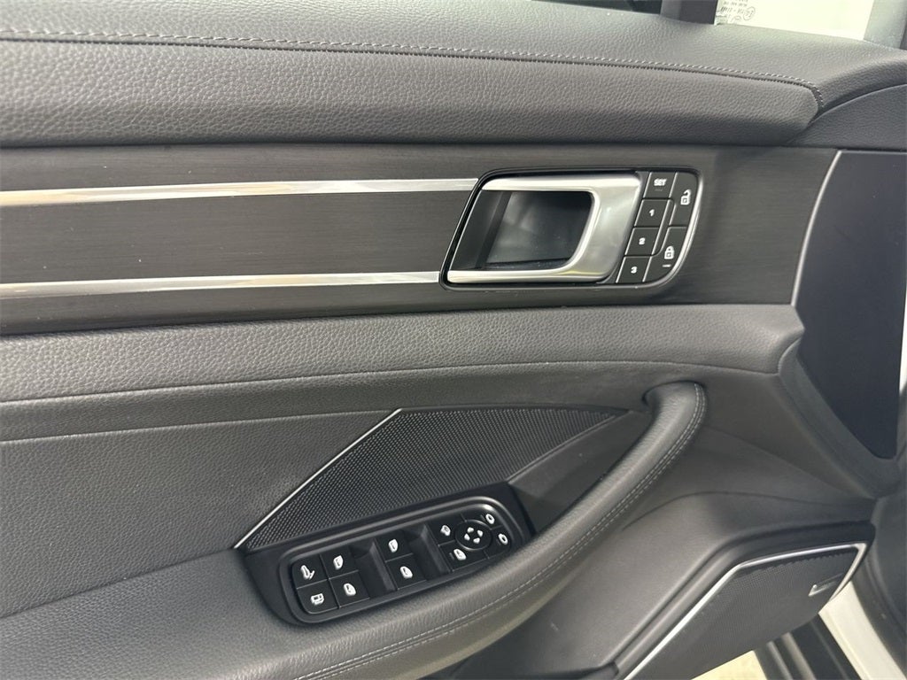 2023 Porsche Panamera E-Hybrid Base