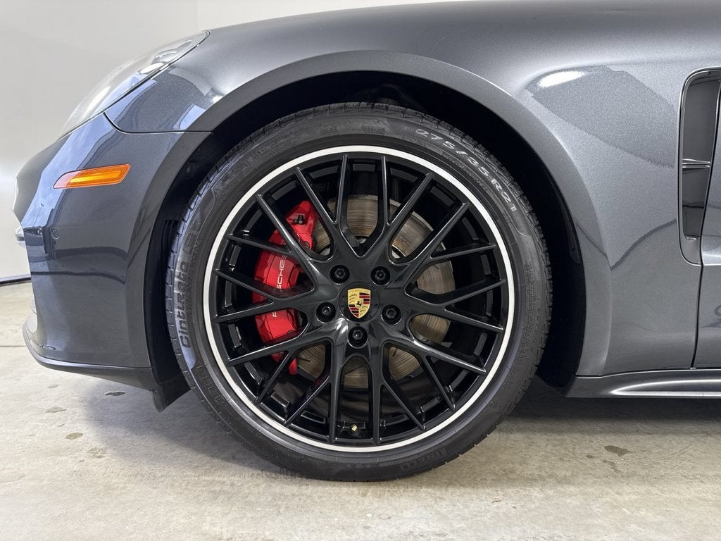 2020 Porsche Panamera GTS