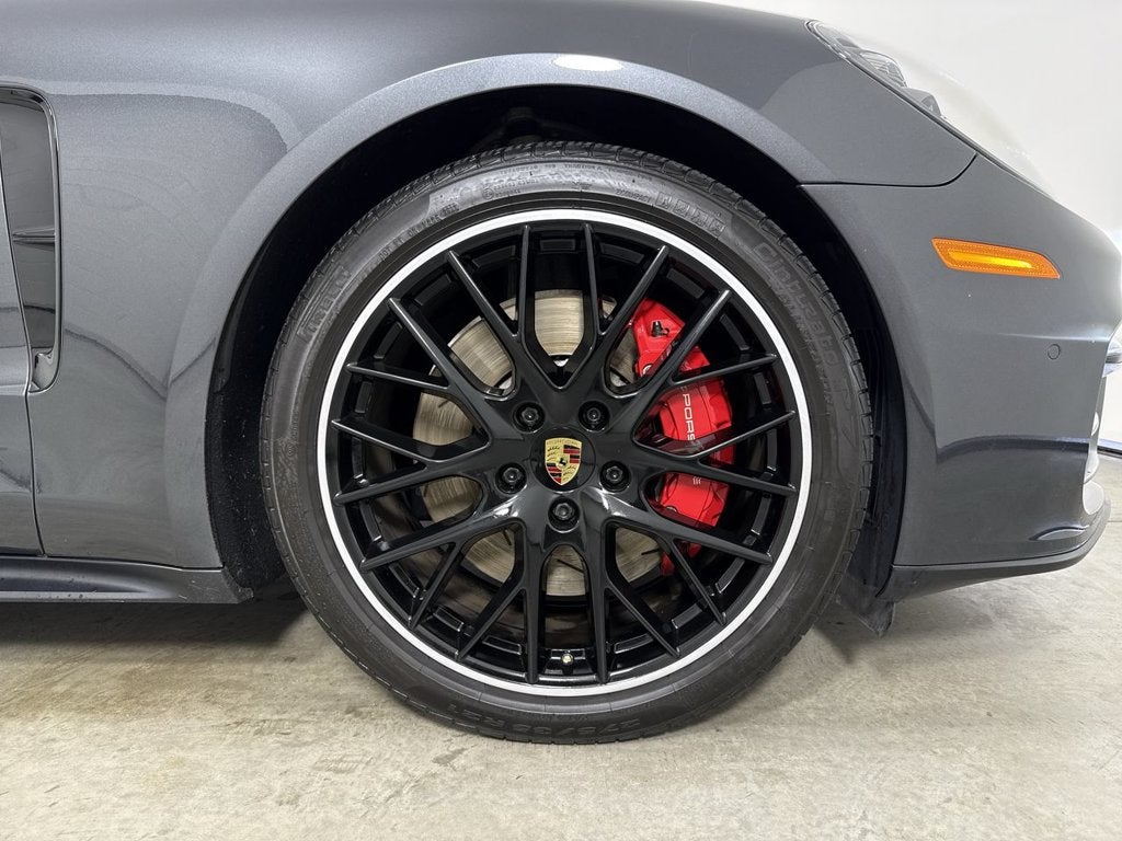 2020 Porsche Panamera GTS