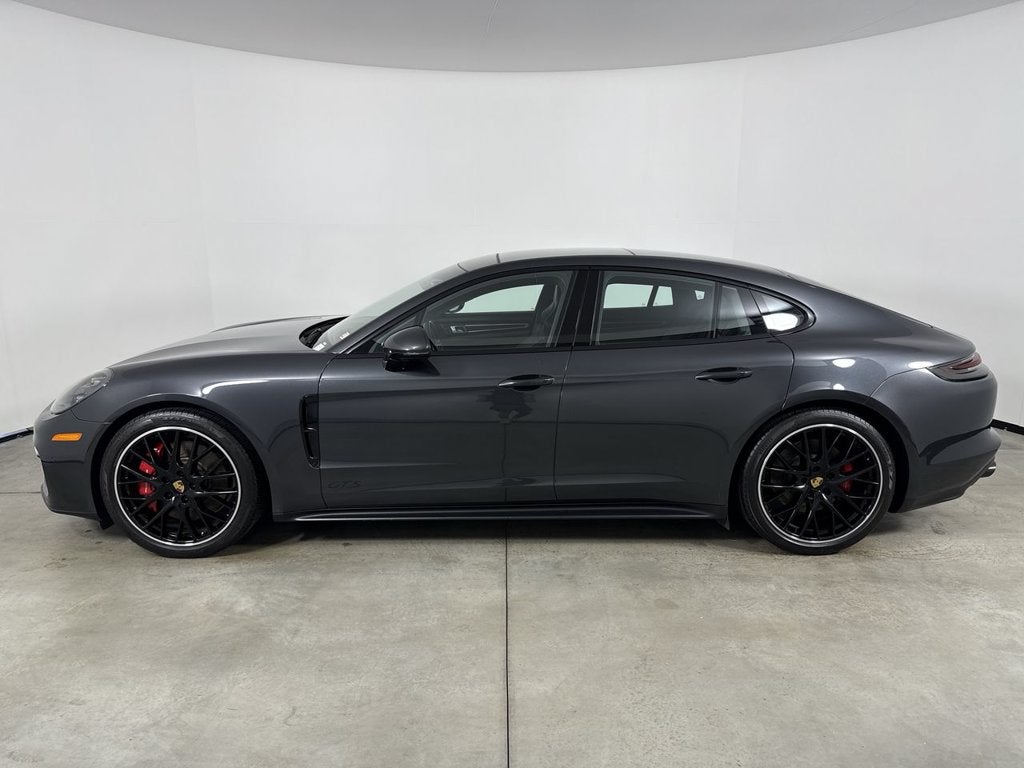2020 Porsche Panamera GTS