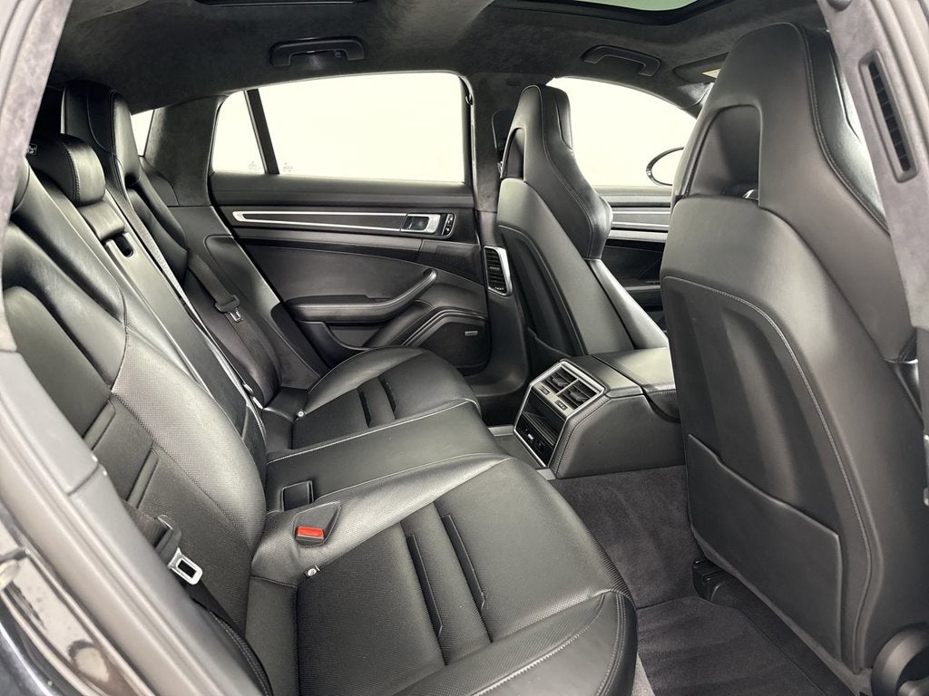 2020 Porsche Panamera GTS