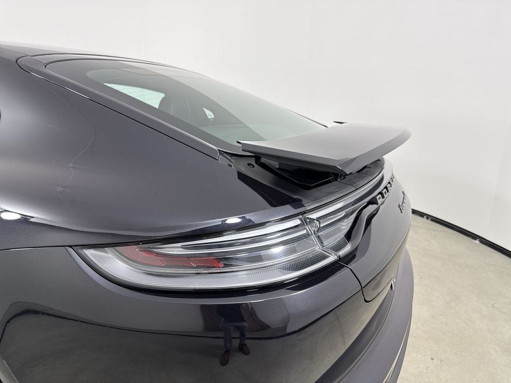 2023 Porsche Panamera 4 Platinum Edition