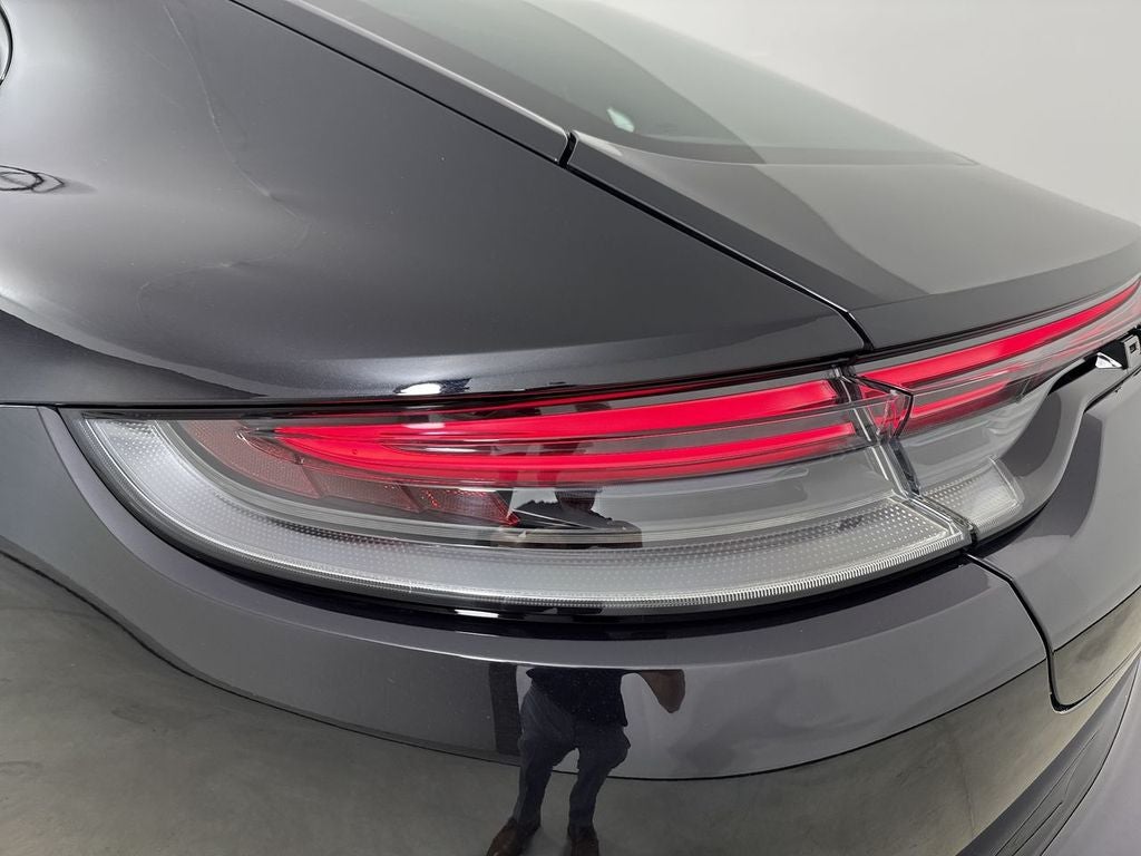 2023 Porsche Panamera 4 Platinum Edition
