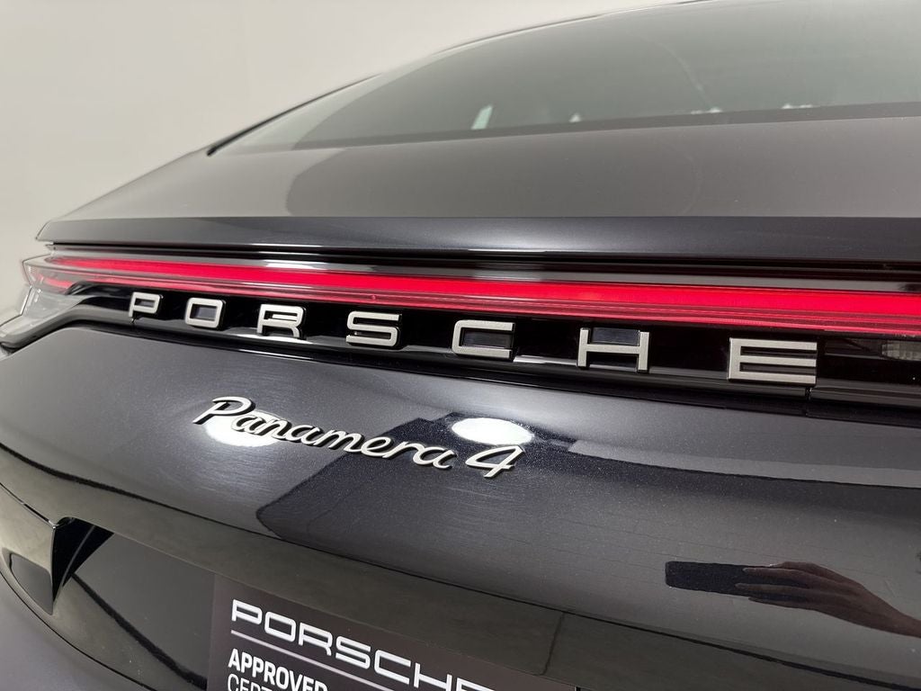 2023 Porsche Panamera 4 Platinum Edition