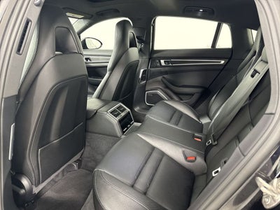 2023 Porsche Panamera 4 Platinum Edition