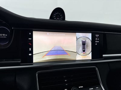 2023 Porsche Panamera 4 Platinum Edition