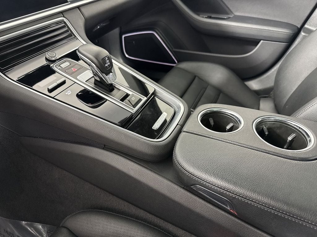 2023 Porsche Panamera 4 Platinum Edition