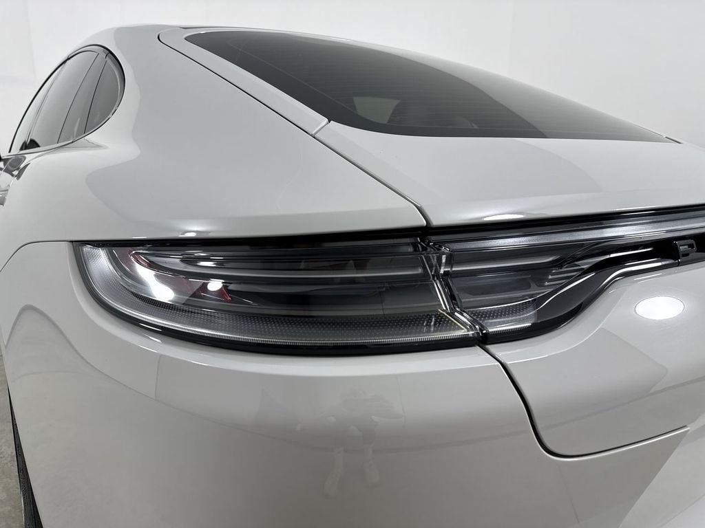 2023 Porsche Panamera 4 Platinum Edition