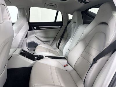 2023 Porsche Panamera 4 Platinum Edition