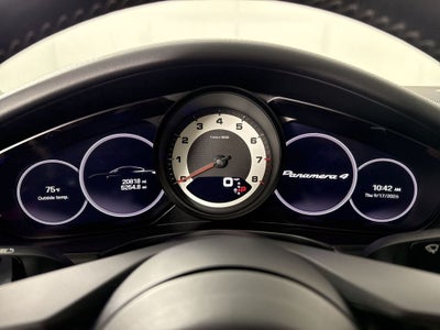 2023 Porsche Panamera 4 Platinum Edition