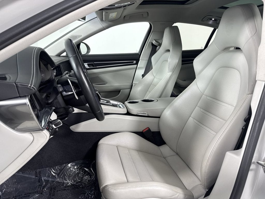 2023 Porsche Panamera 4 Platinum Edition