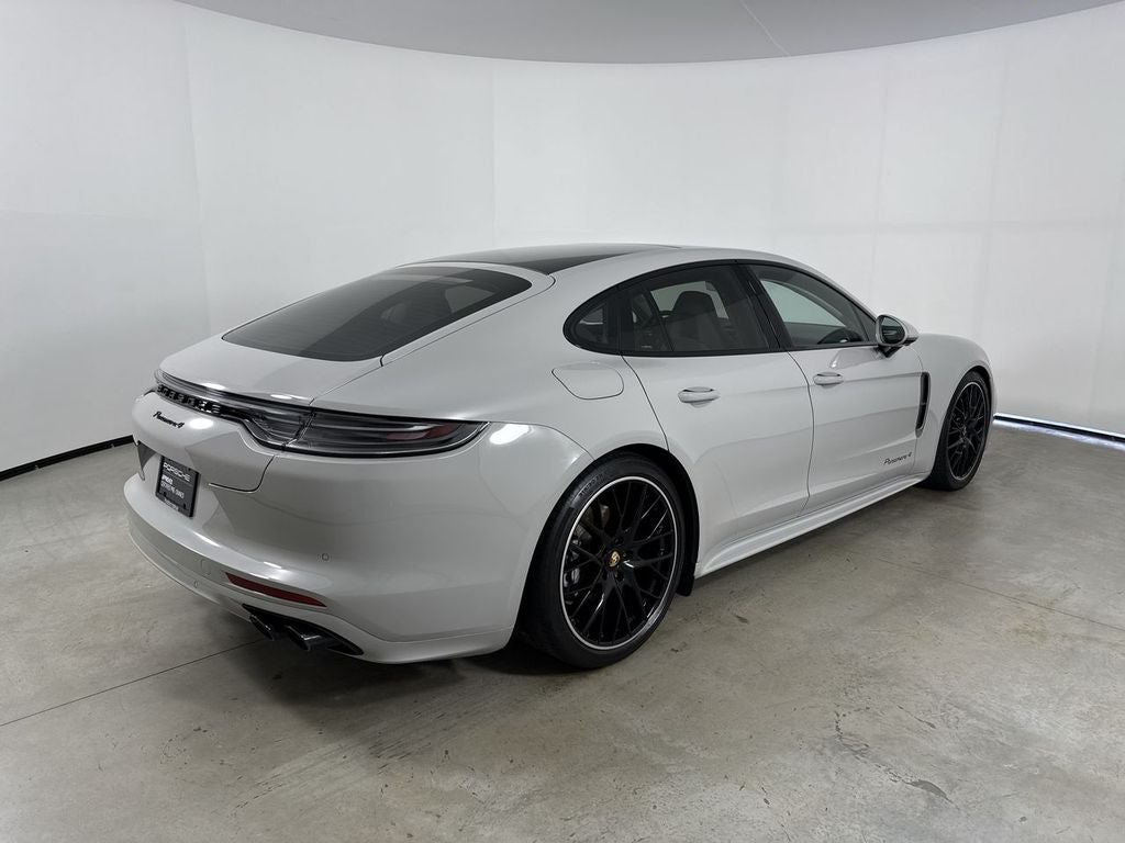2023 Porsche Panamera 4 Platinum Edition