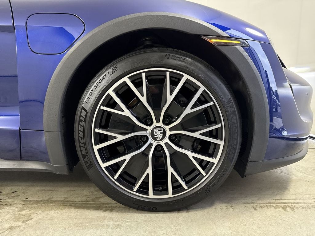 2023 Porsche Taycan Cross Turismo 4