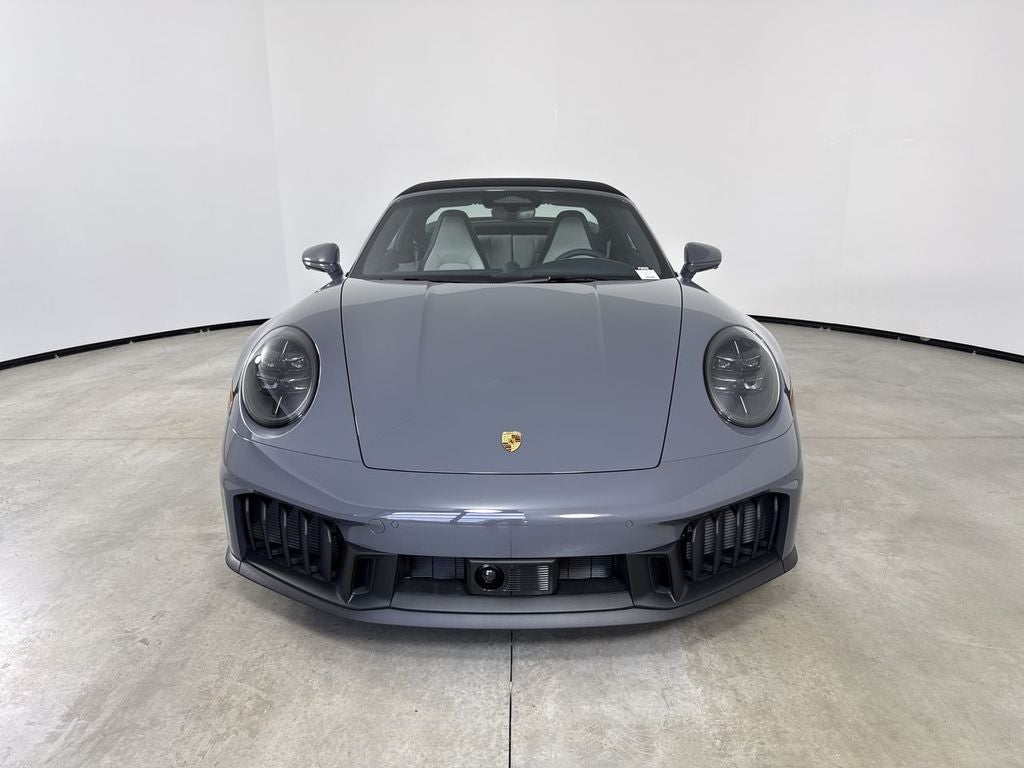 2026 Porsche 911 4 GTS