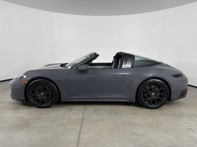 2026 Porsche 911 4 GTS