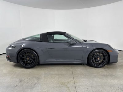 2026 Porsche 911 4 GTS
