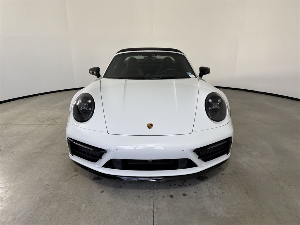 2023 Porsche 911 4 GTS