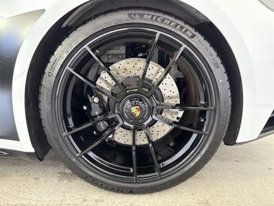 2023 Porsche 911 4 GTS