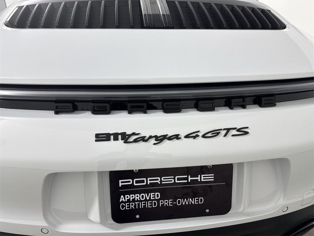 2023 Porsche 911 4 GTS