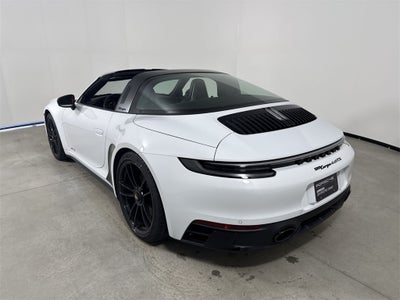 2023 Porsche 911 4 GTS