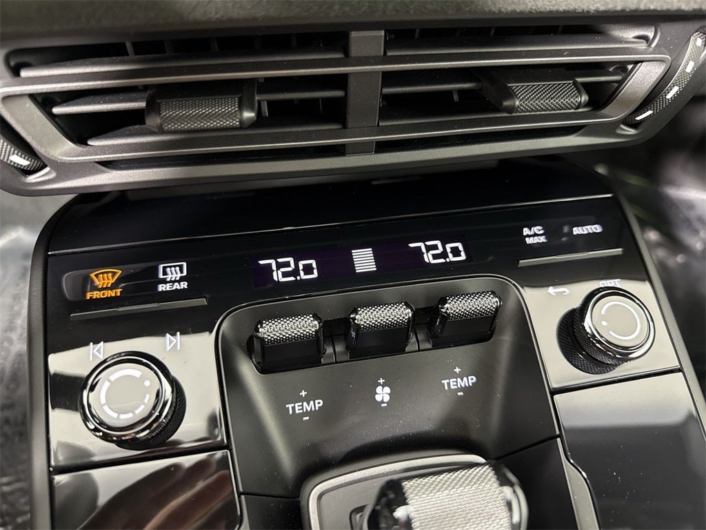 2023 Porsche 911 4 GTS