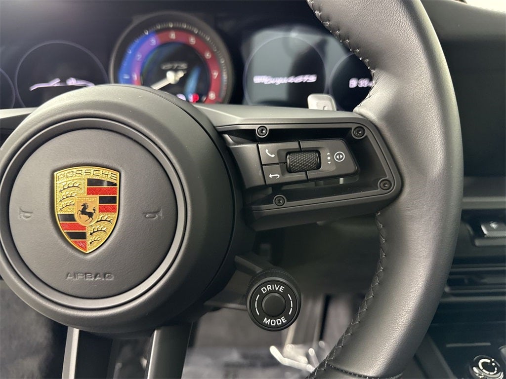 2023 Porsche 911 4 GTS