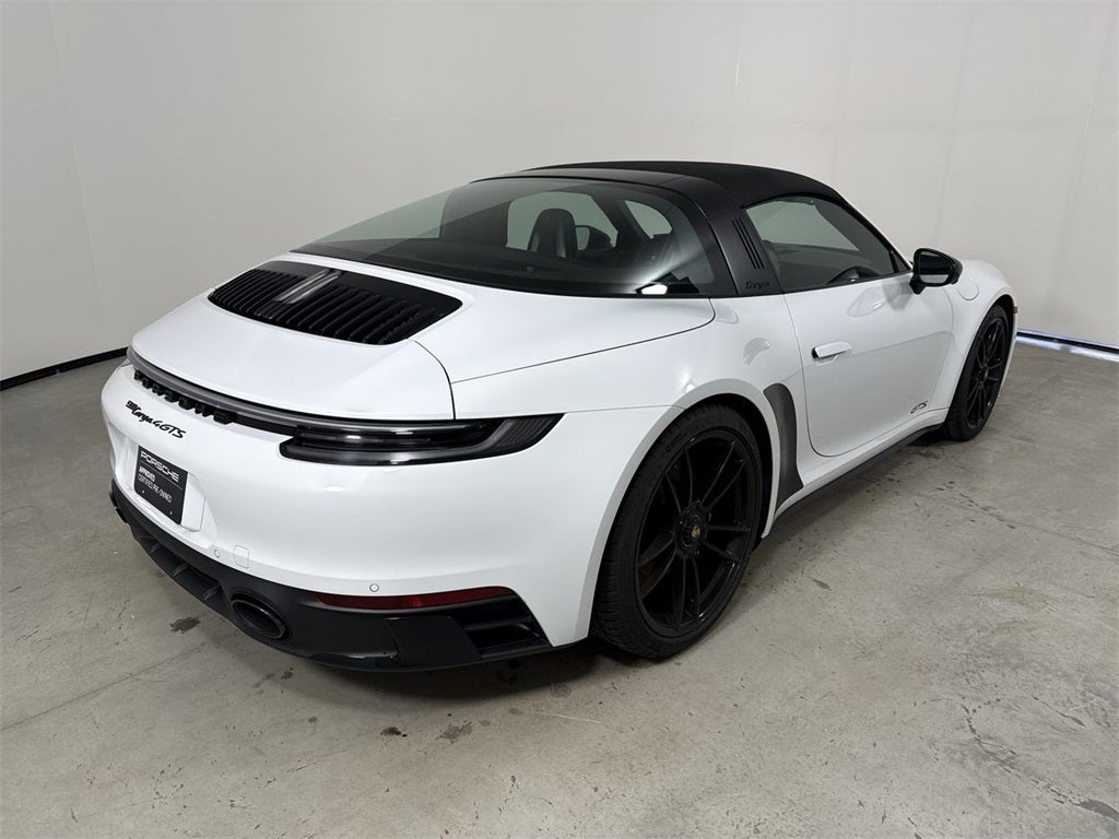 2023 Porsche 911 4 GTS