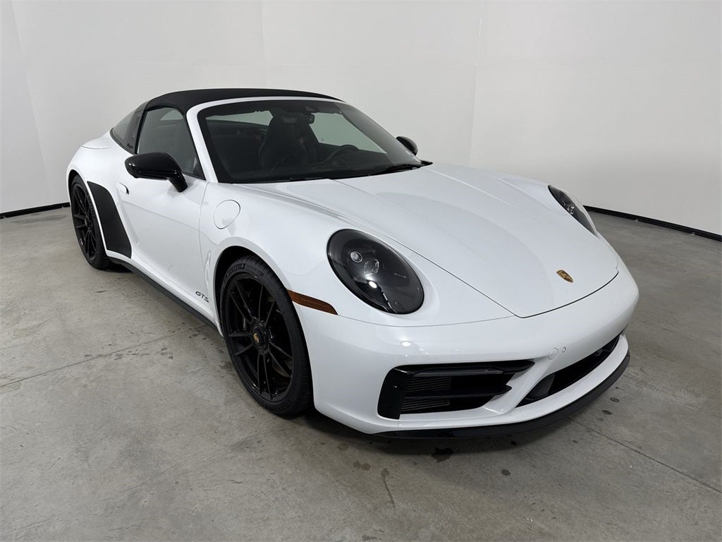 2023 Porsche 911 4 GTS