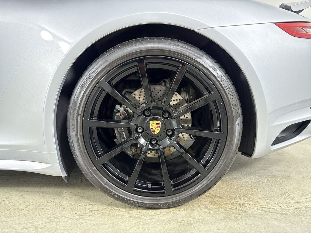 2017 Porsche 911 Carrera 4