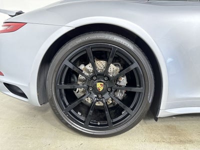 2017 Porsche 911 Carrera 4