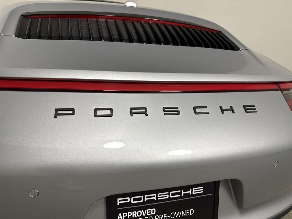 2017 Porsche 911 Carrera 4