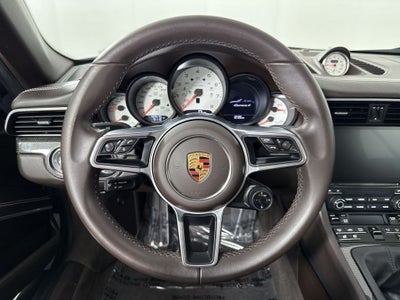 2017 Porsche 911 Carrera 4