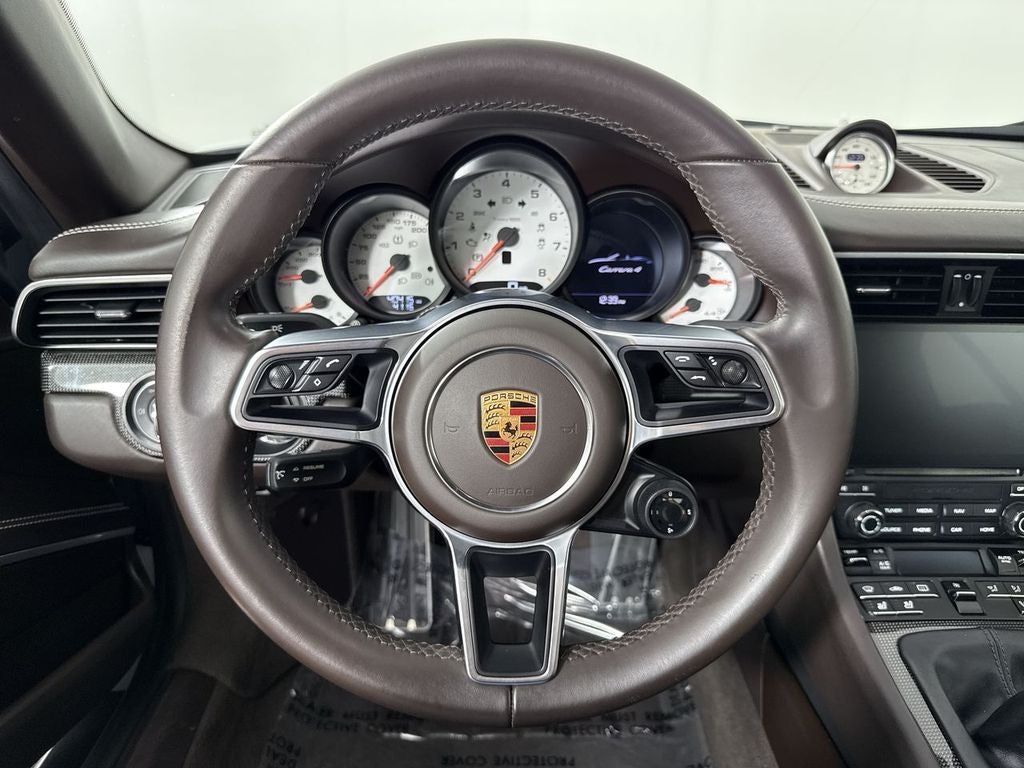 2017 Porsche 911 Carrera 4