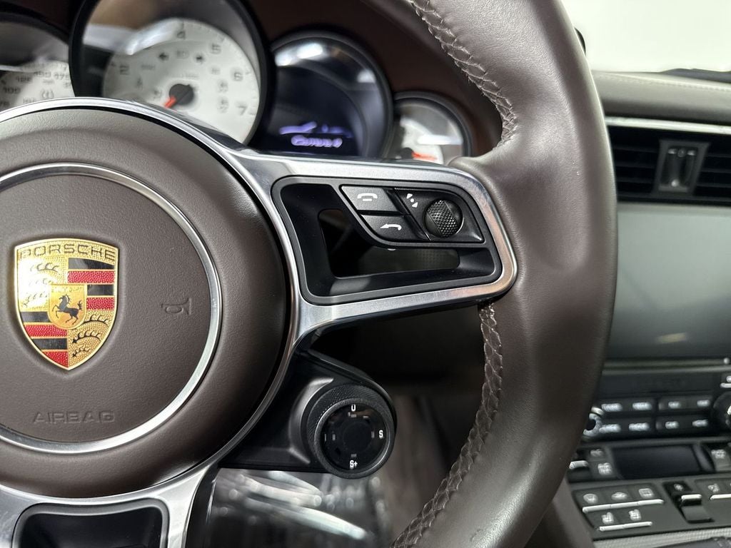 2017 Porsche 911 Carrera 4
