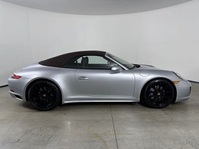 2017 Porsche 911 Carrera 4