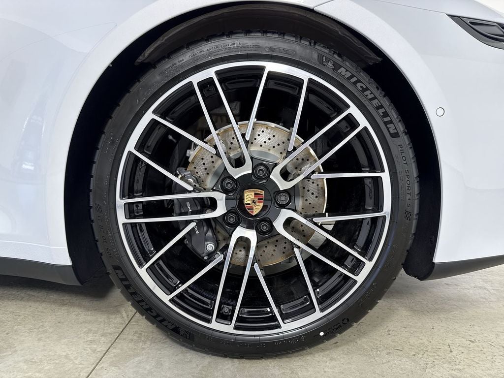 2026 Porsche 911 Carrera