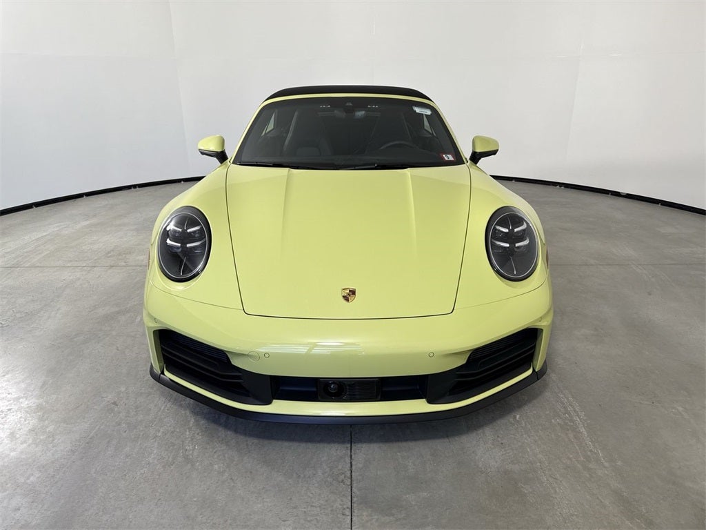 2025 Porsche 911 Carrera