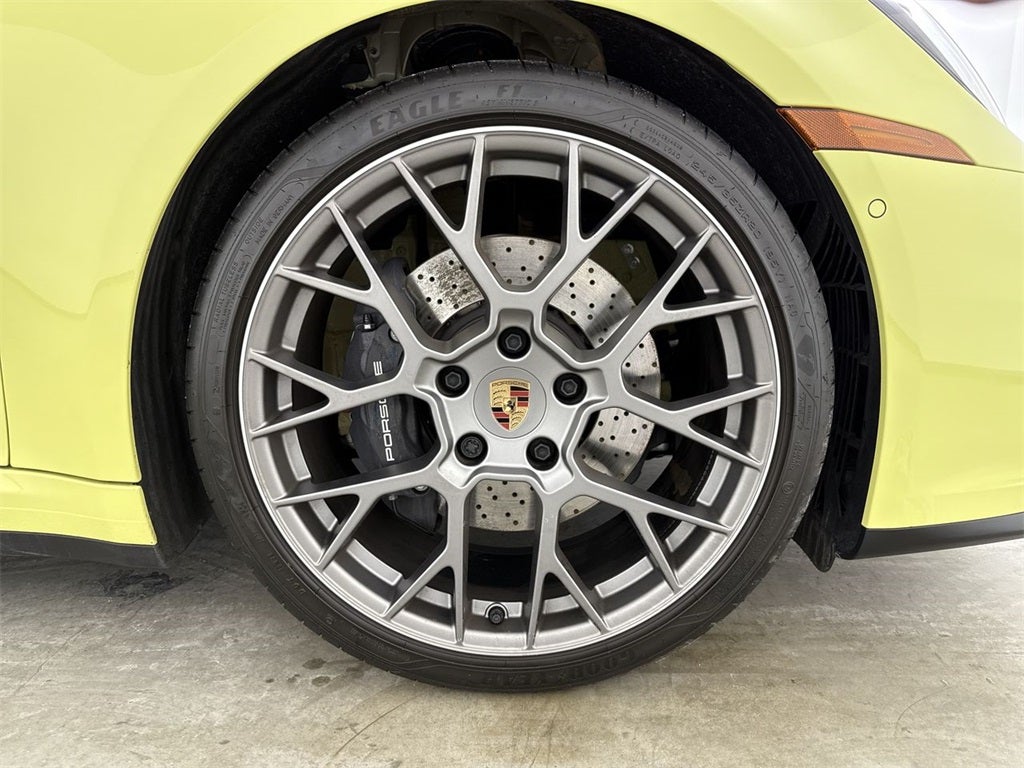 2025 Porsche 911 Carrera