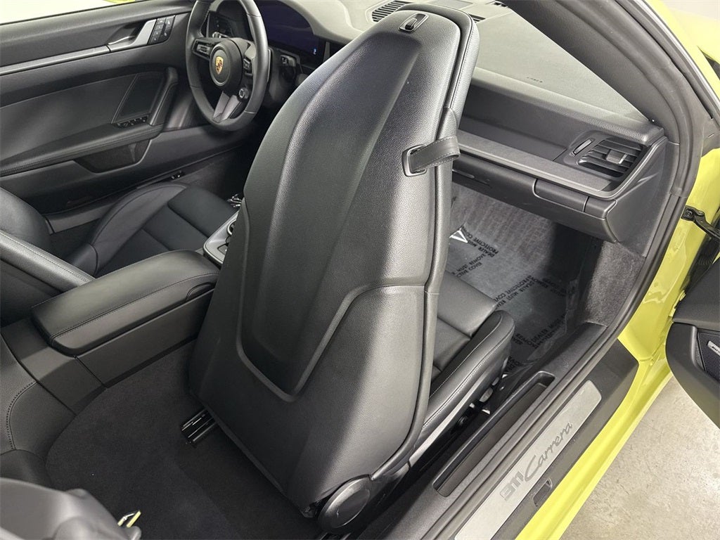 2025 Porsche 911 Carrera