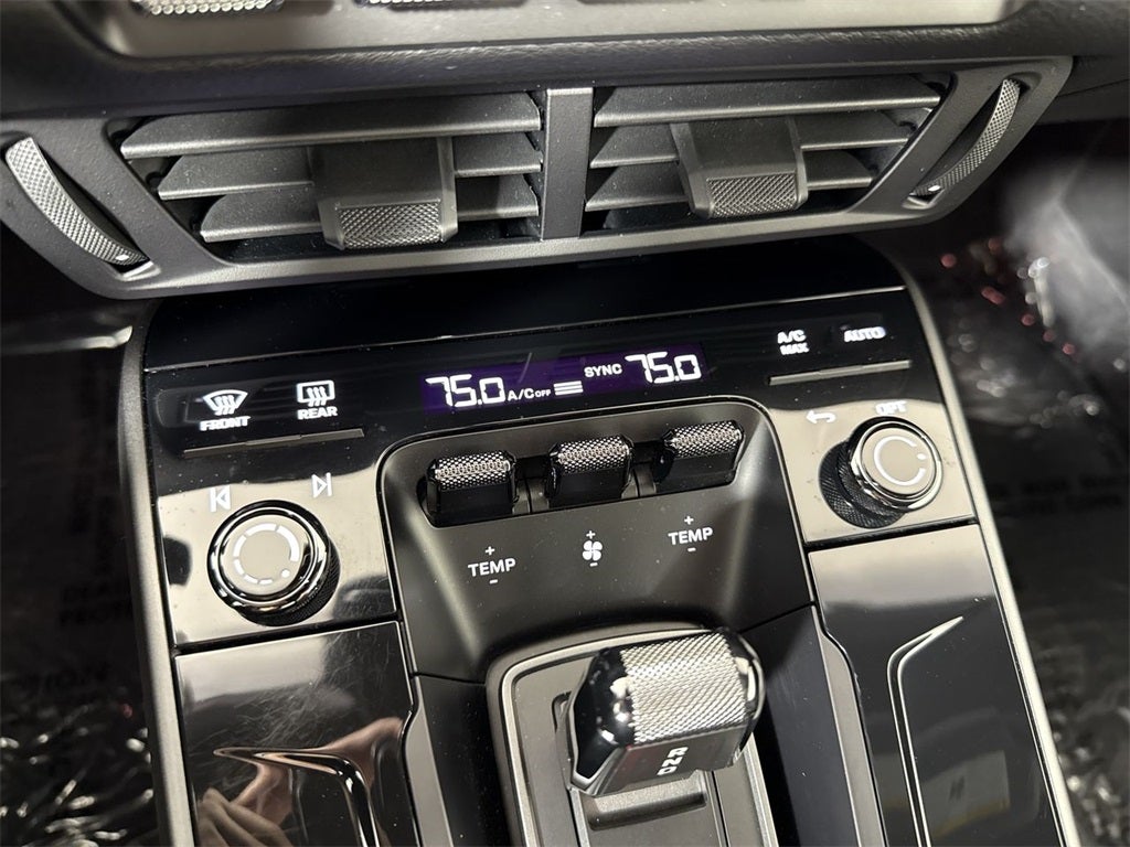 2025 Porsche 911 Carrera