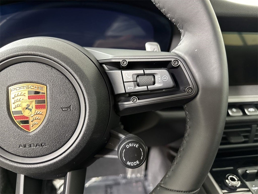 2025 Porsche 911 Carrera