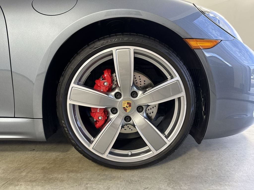 2025 Porsche 718 Boxster S