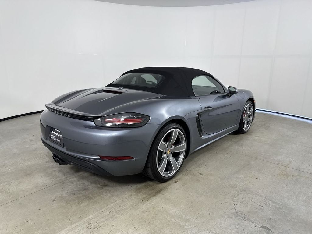 2025 Porsche 718 Boxster S