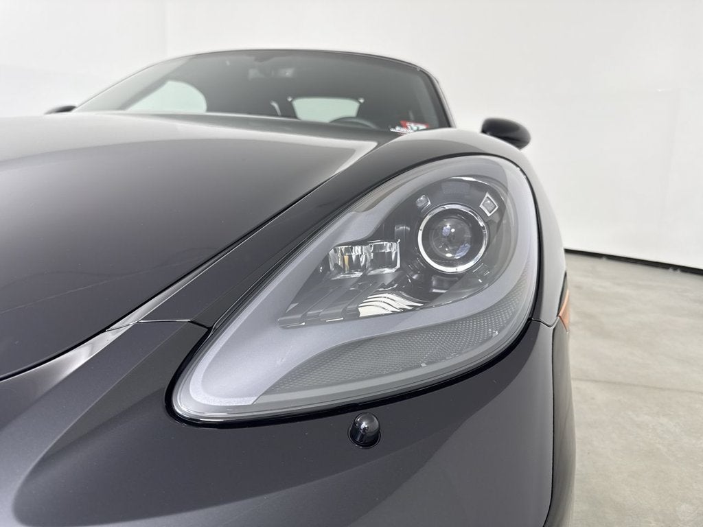 2025 Porsche 718 Boxster S
