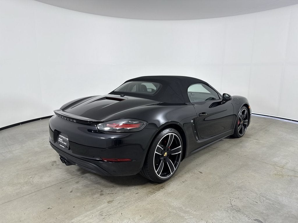 2025 Porsche 718 Boxster S