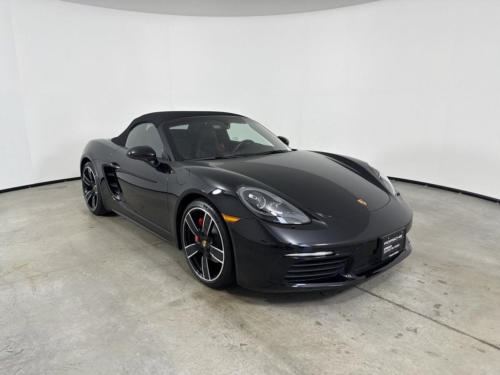 2025 Porsche 718 Boxster S