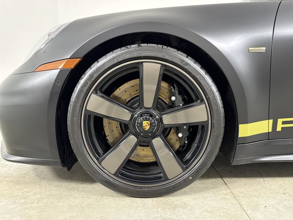 2026 Porsche 911 Carrera 4 GTS