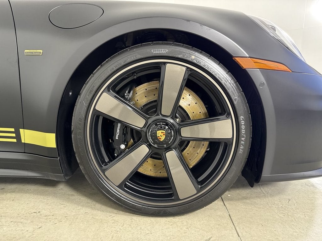 2026 Porsche 911 Carrera 4 GTS