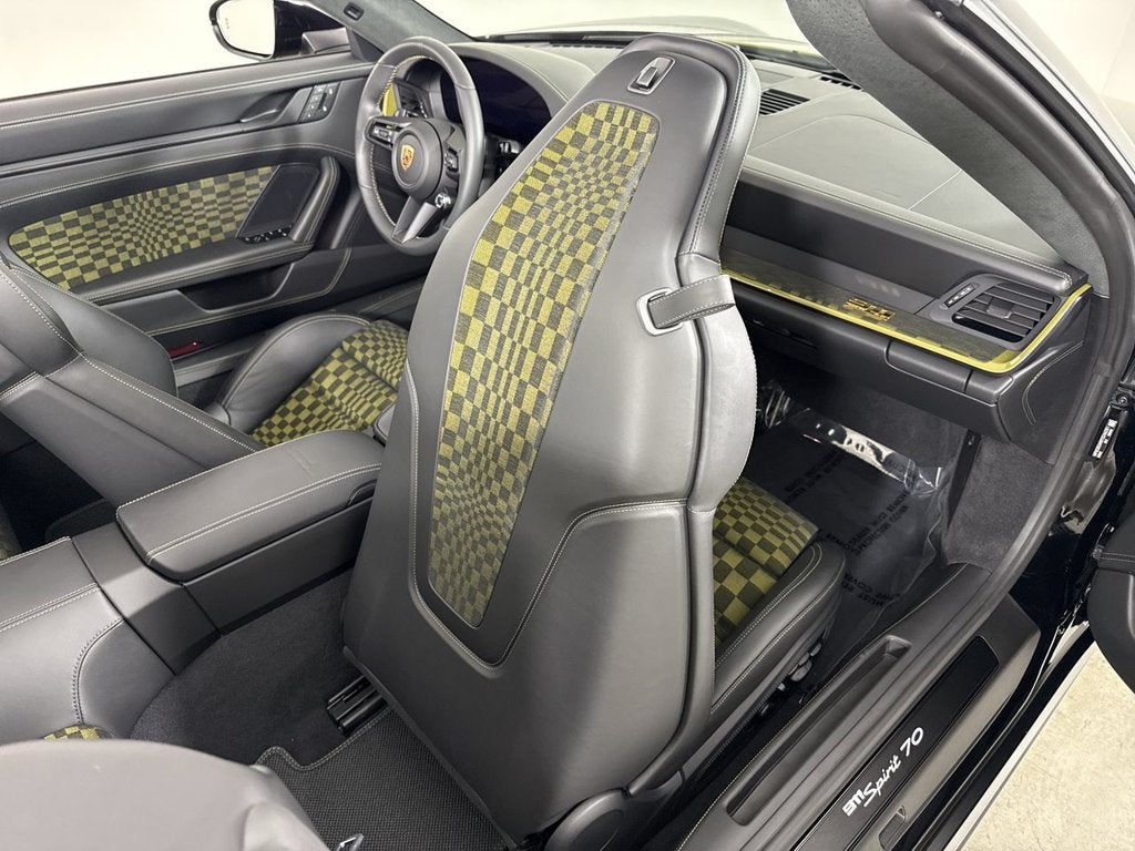 2026 Porsche 911 Carrera 4 GTS