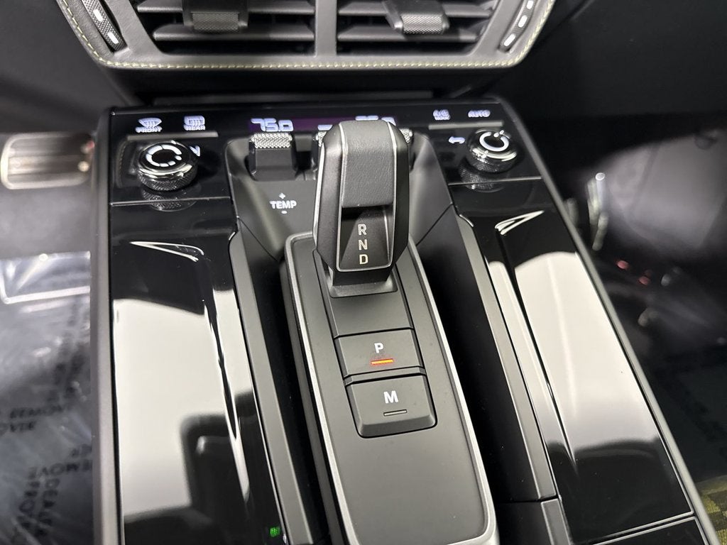 2026 Porsche 911 Carrera 4 GTS